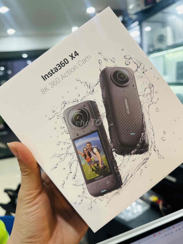 Cửa Hàng Em Bán  Máy Quay Insta360 X4