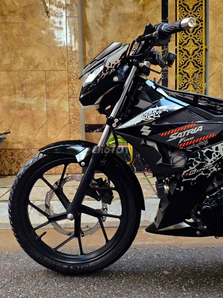 Suzuki Satria F150 FI xe Hải quan mới CÓ trả góp. Mua bán Xe máy tại Quận Cầu Giấy Hà Nội được đăng bởi Tong motor xe may hình 6
