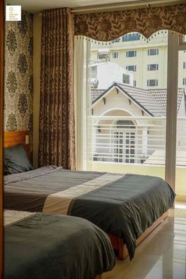 CẦN CHO THUÊ KHÁCH SẠN ĐƯỜNG HAI BÀ TRƯNG