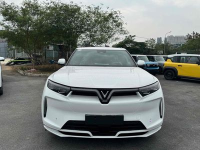 VinFast VF9 2025 Plus sx 2025 mua pin. Mua bán Ô tô tại Quận Cầu Giấy Hà Nội được đăng bởi MYCAR EV