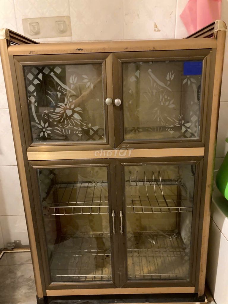 Tủ bát nhôm kính vàng đồng 60x90cm. Mua bán Tủ, kệ gia đình tại Quận Cầu Giấy Hà Nội được đăng bởi Đồ Nam Xuất Xịn..GuuBox hình 1