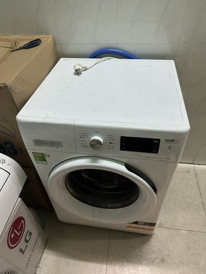 Máy giặt Whirlpool ( Mua mới sử dụng 4 tháng )