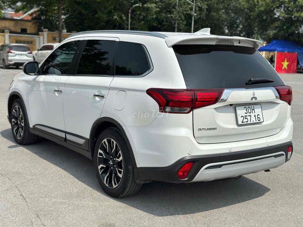 Mitsubishi Outlander 2.0 Premium  sx2021. Mua bán Ô tô tại Quận Thanh Xuân Hà Nội được đăng bởi Mạnh Hải hình 4