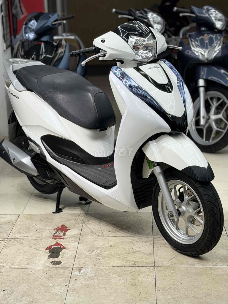 Honda Lead 4Val 2022 Белая автоматическая