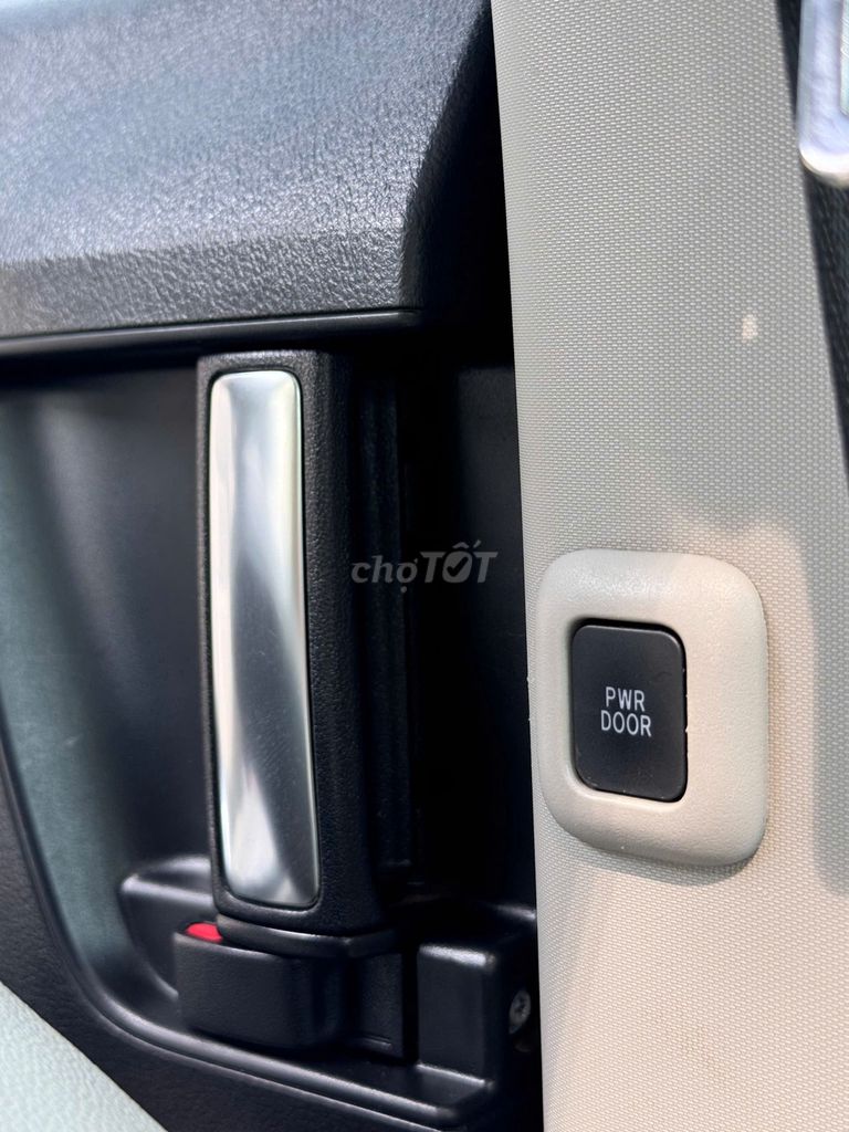 Toyota SIENNA bản Nhập mỹ LIMITED full option. Mua bán Ô tô tại Quận Phú Nhuận Tp Hồ Chí Minh được đăng bởi Hoàng Phát hình 5