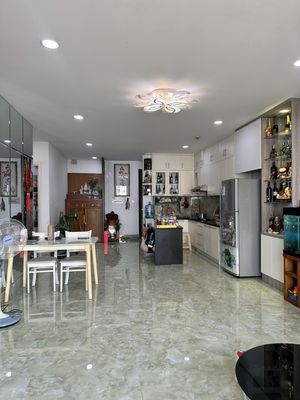Cho thuê căn góc Lô C, 2 phòng ngủ, 2WC, 99m2 tại 1648, Carina Plaza.