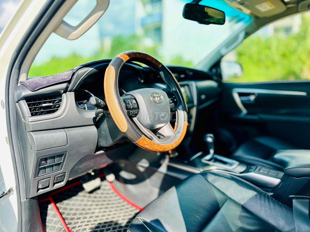 Toyota Fortuner 2022 2.4L 4x2 AT - 72000 km. Mua bán Ô tô tại Quận 5 Tp Hồ Chí Minh được đăng bởi Phạm Tân Tiến  hình 9