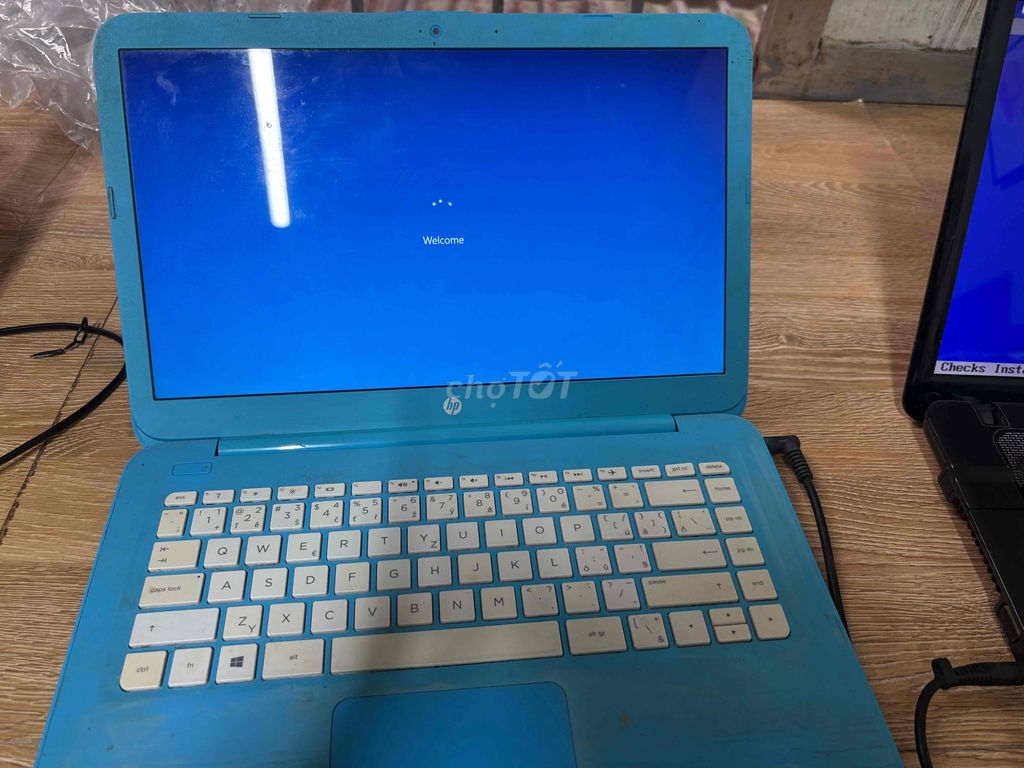 Laptop HP màu Xanh. Mua bán Laptop tại Quận Bắc Từ Liêm Hà Nội được đăng bởi DANG THE QUYNH hình 1