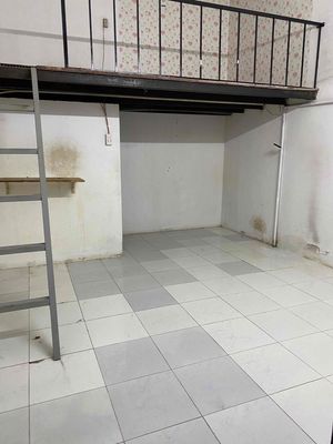 Room 16 m² · Đường Lạc Long Quân