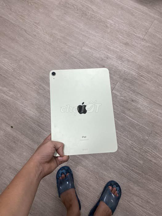 Apple iPad Air 4 256GB Bạc. Mua bán Máy tính bảng tại Quận Hoàn Kiếm Hà Nội được đăng bởi Hội Đồ Điện Tử hình 1