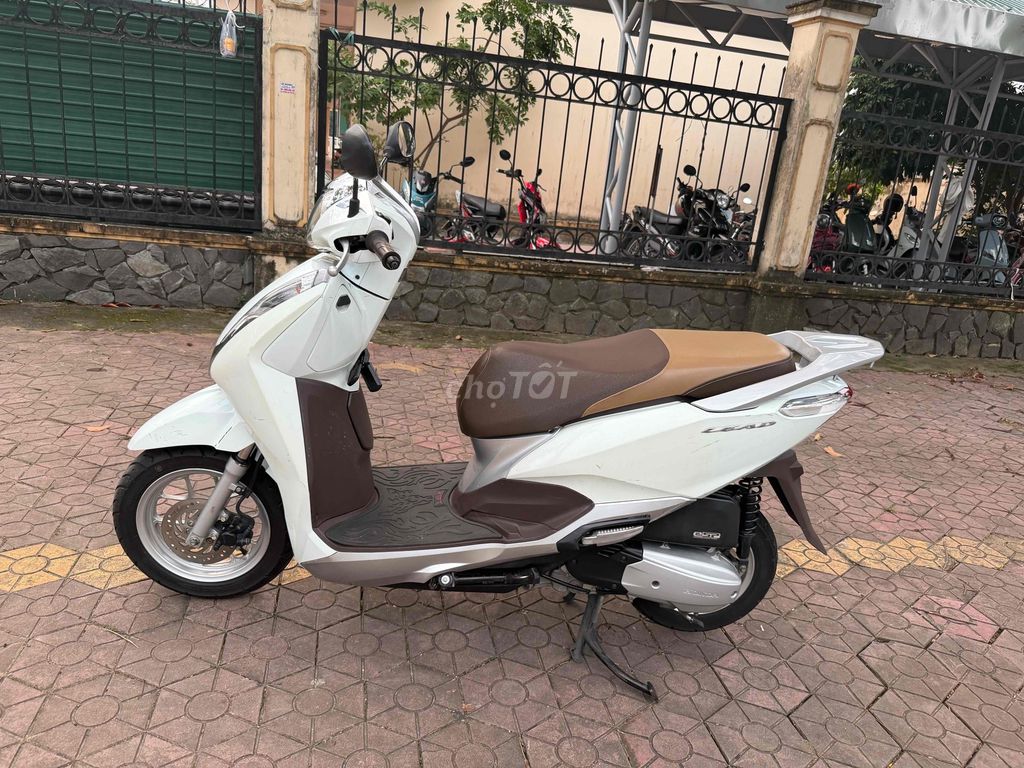Lead 2018 khóa thông minh zin cứg áo dán keo trong. Mua bán Xe máy tại Thành phố Quảng Ngãi Quảng Ngãi được đăng bởi Hien hình 9