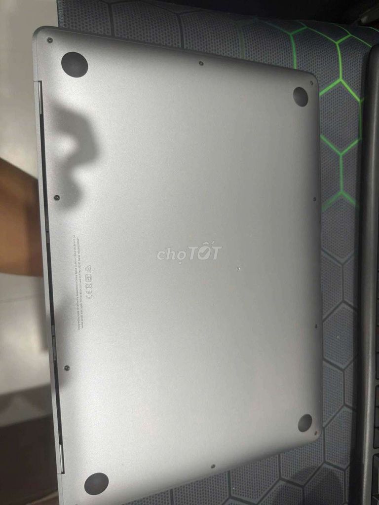 Apple MacBook Air M1 8GB. Mua bán Laptop tại Quận Liên Chiểu Đà Nẵng được đăng bởi Lâm Nguyễn hình 1