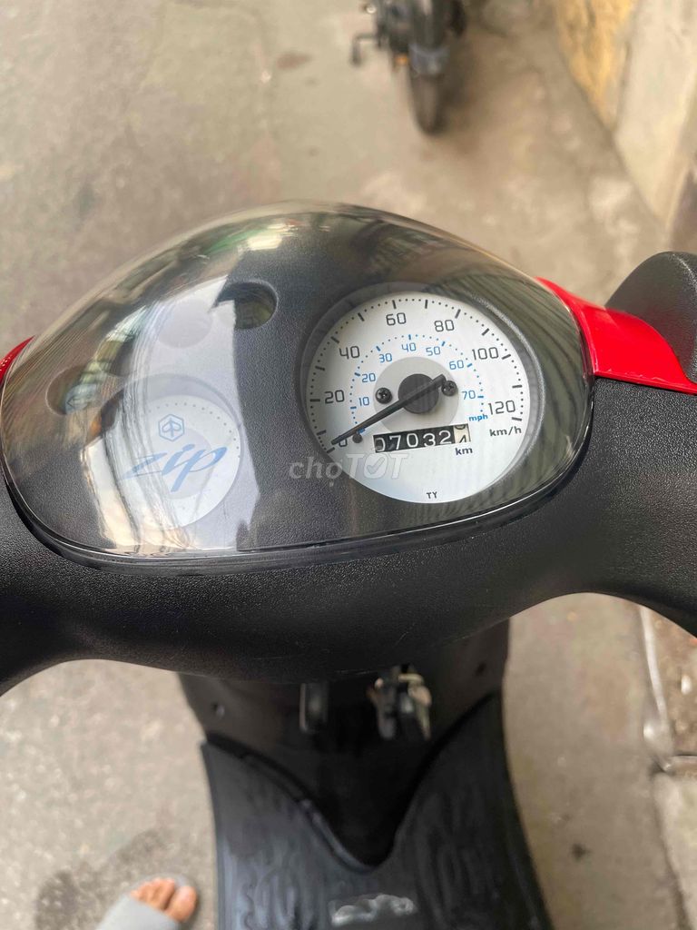 Em bán Zip E3 2020 biển 29 siêu lướt 7000km Zin. Mua bán Xe máy tại Quận Hoàng Mai Hà Nội được đăng bởi Tuấn Giang hình 4