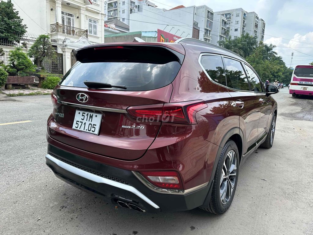 Hyundai Santa Fe 2019 máy dầu chính chủ. Mua bán Ô tô tại Huyện Củ Chi Tp Hồ Chí Minh được đăng bởi Diễm Phúc hình 5