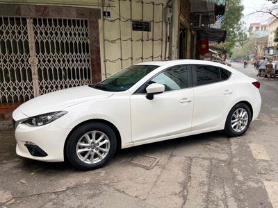 Mazda 3 2015 màu trắng