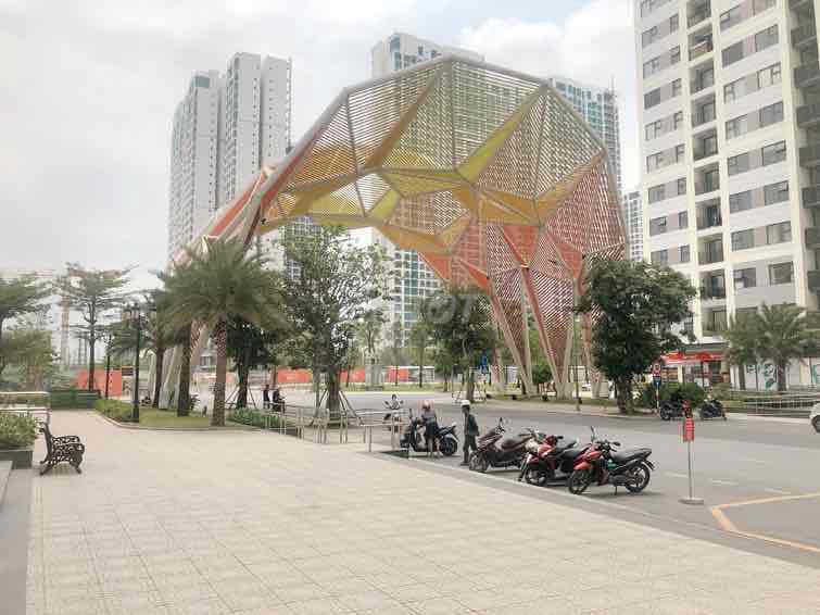 Cho thuê căn shop góc ngay cổng Origami tại Vinhomes Grand Park