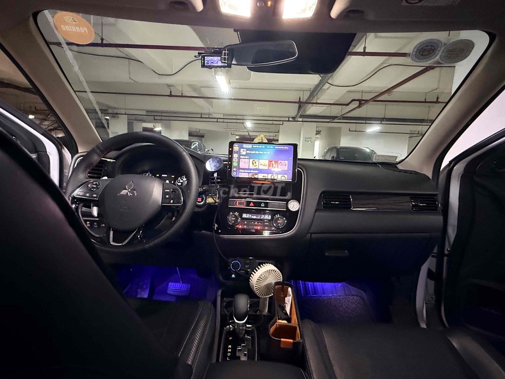 Mitsubishi Outlander 2019 2.4 CVT Special Edition. Mua bán Ô tô tại Quận 7 Tp Hồ Chí Minh được đăng bởi Dang Nguyen hình 5