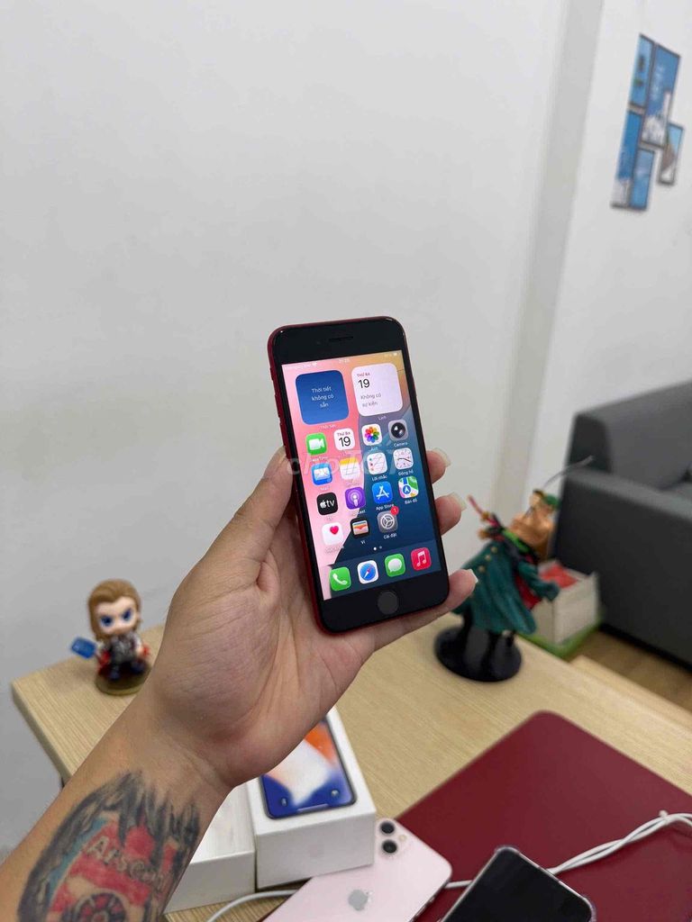 Apple iPhone SE 2022 64GB Đỏ Nguyên Zin. Mua bán Điện thoại tại Quận Đống Đa Hà Nội được đăng bởi KT Hà Nội Mobile hình 1