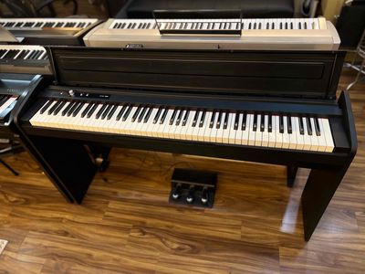 Đàn Piano Cho Người Mới Bắt Đầu Korg Lp180 Nhật. Mua bán Nhạc cụ tại Quận Gò Vấp Tp Hồ Chí Minh được đăng bởi Thiên Ân