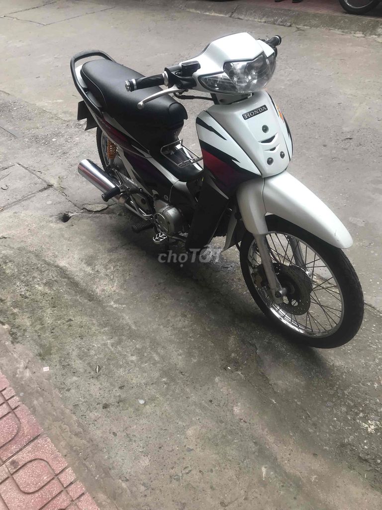 cần bán. Mua bán Xe máy tại Quận Hà Đông Hà Nội được đăng bởi nguyễn văn trường hình 3