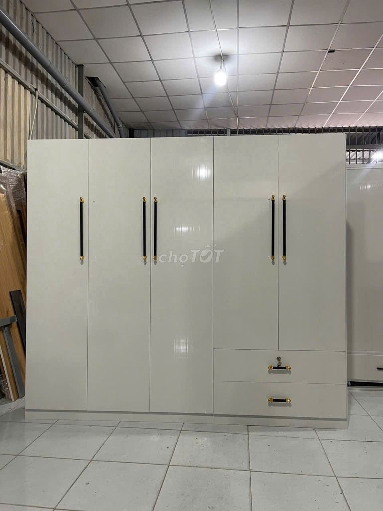 Tủ quần áo 5 cánh trắng tay cầm quí tộc. Mua bán Tủ, kệ gia đình tại Thành phố Thủ Đức Tp Hồ Chí Minh được đăng bởi Phương hoa hình 1