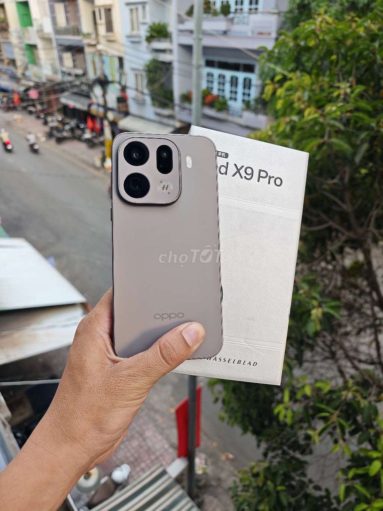 Oppo Find X9 Pro 12/256GB Nâu sạc ít lần Fullbox. Mua bán Điện thoại tại Quận 6 Tp Hồ Chí Minh được đăng bởi Đức Ty hình 1