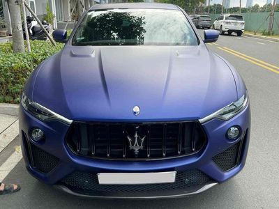 SUV Maserati Levante Troèl 2022 mới Keng