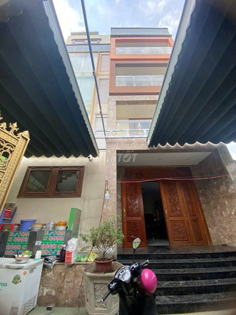 Аренда · 4 комн. · 120 м² · Thành phố Thủ Đức, ул. 0986917554