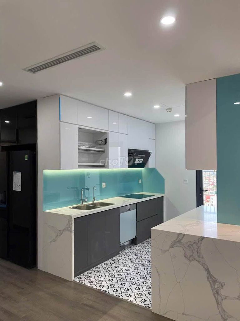 Продается 3-комнатная полностью меблированная квартира Feliz Homes 108 м²