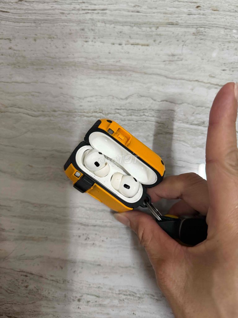AirPods Pro 2 cổng USB - C không Find My mới 98%. Mua bán Tivi, Âm thanh tại Quận 8 Tp Hồ Chí Minh được đăng bởi Nguyễn minh hình 1
