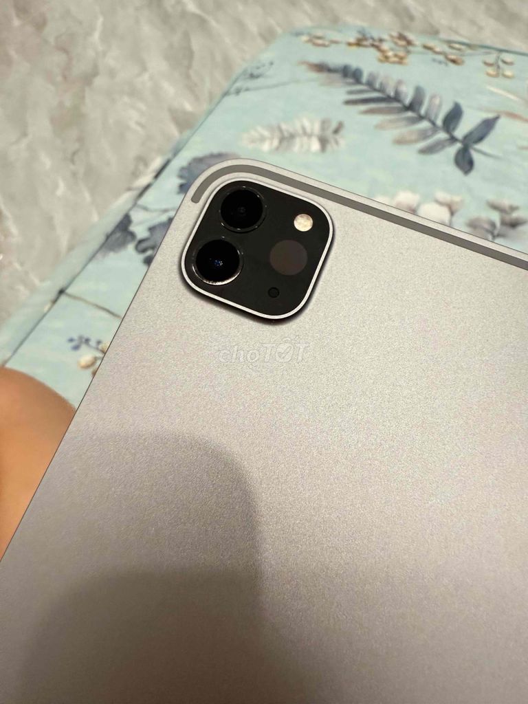 Bán Ipad Pro M2 11 Inch 128GB New 99% 16Tr550. Mua bán Máy tính bảng tại Quận 10 Tp Hồ Chí Minh được đăng bởi Sang Nguyễn hình 3