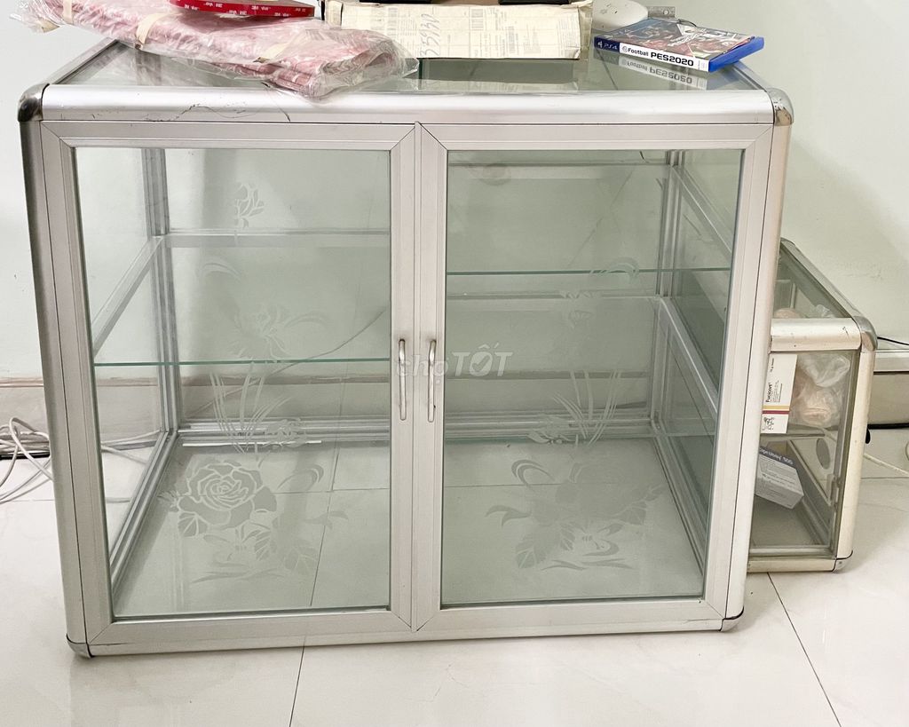 Tủ treo tường Nhôm Kính Bạc mua 1 tặng 1. Mua bán Tủ, kệ gia đình tại Quận 1 Tp Hồ Chí Minh được đăng bởi Ms. Vy hình 1