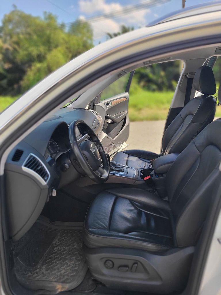 Audi Q5 2.0T Quattro 2011 - 116000 km. Mua bán Ô tô tại Quận 1 Tp Hồ Chí Minh được đăng bởi Hoàn Audi hình 12