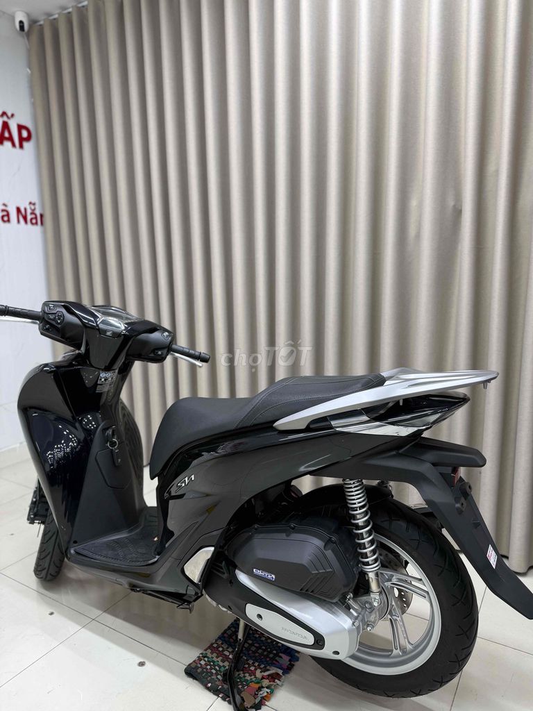 Honda SH 125 2024 Đen. Mua bán Xe máy tại Quận Thanh Khê Đà Nẵng được đăng bởi THẾ MẪN CHUYÊN XE LƯỚT CÓ BÁN TRẢ GÓP  hình 5