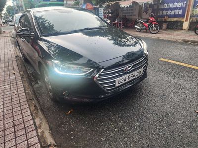 Hyundai Elantra 2016 1.6 MT - 118000 km