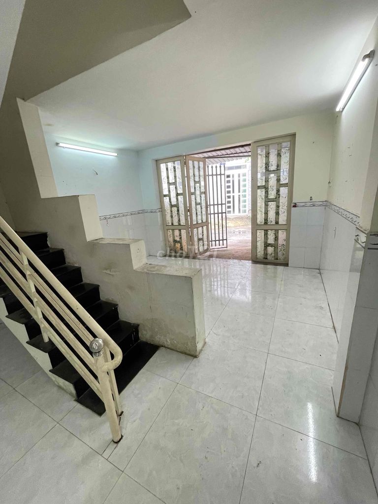NHÀ 2 TẦNG - 4x11 - HẺM XE HƠI - KHU NHÀ LẦU - 2 PHÒNG NGỦ - 2 TOLET. Mua bán Nhà ở tại Quận 12 Tp Hồ Chí Minh được đăng bởi Nguyễn Thanh Huy hình 10