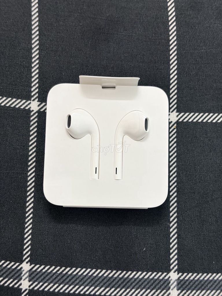 Tai nghe Apple EarPods Trắng. Mua bán Tivi, Âm thanh tại Huyện Củ Chi Tp Hồ Chí Minh được đăng bởi Trí hình 1