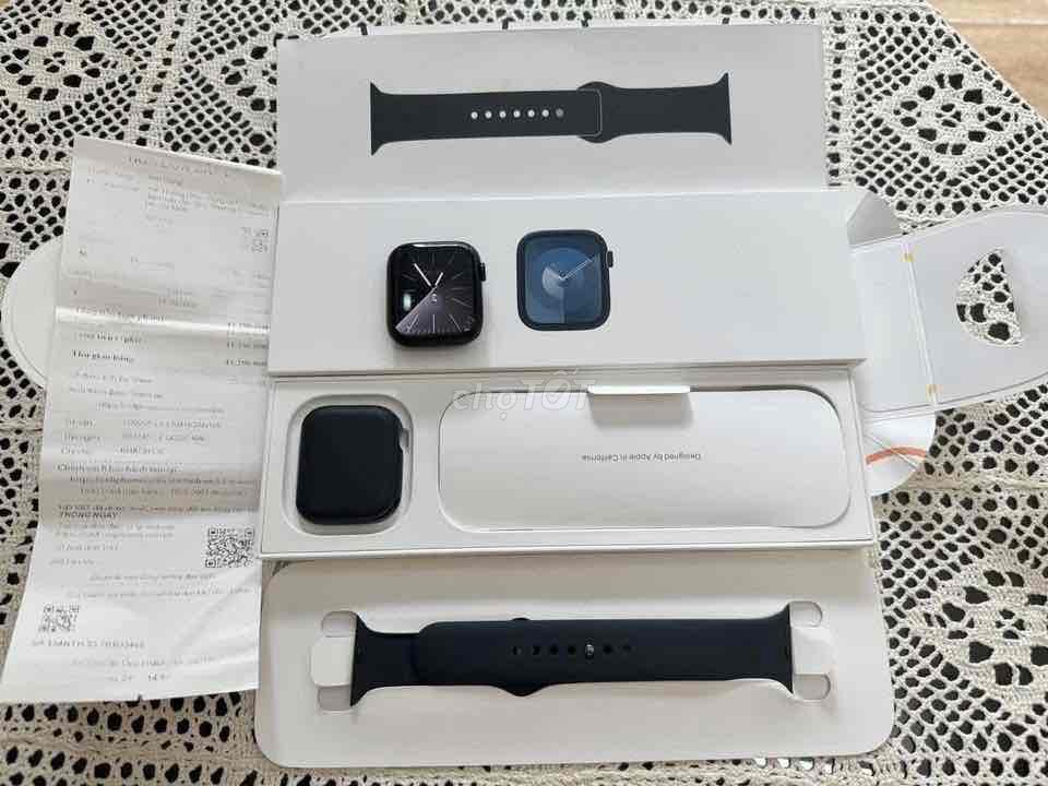 Apple Watch Series 9 Đen 45mm Mới keng pin 100%. Mua bán Thiết bị đeo thông minh tại Quận Tân Bình Tp Hồ Chí Minh được đăng bởi Shop Trung Văn Apple Watch hình 1