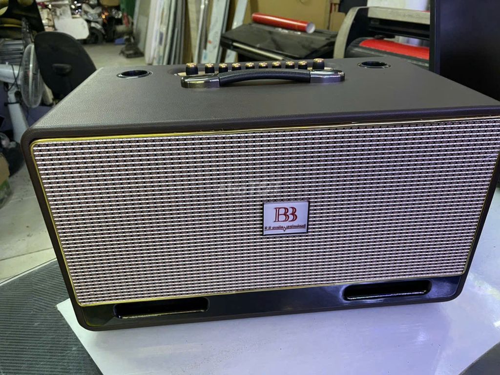 LOA XÁCH TAY BB650Pro còn nguyên thùng. Mua bán Tivi, Âm thanh tại Quận 12 Tp Hồ Chí Minh được đăng bởi Nguyễn Nguyễn hình 1