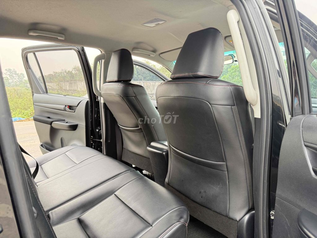 Toyota Hilux 2020 E  Fom mới full đồ.. Mua bán Ô tô tại Huyện Hà Trung Thanh Hóa được đăng bởi Nguyễn đức Tuân hình 15