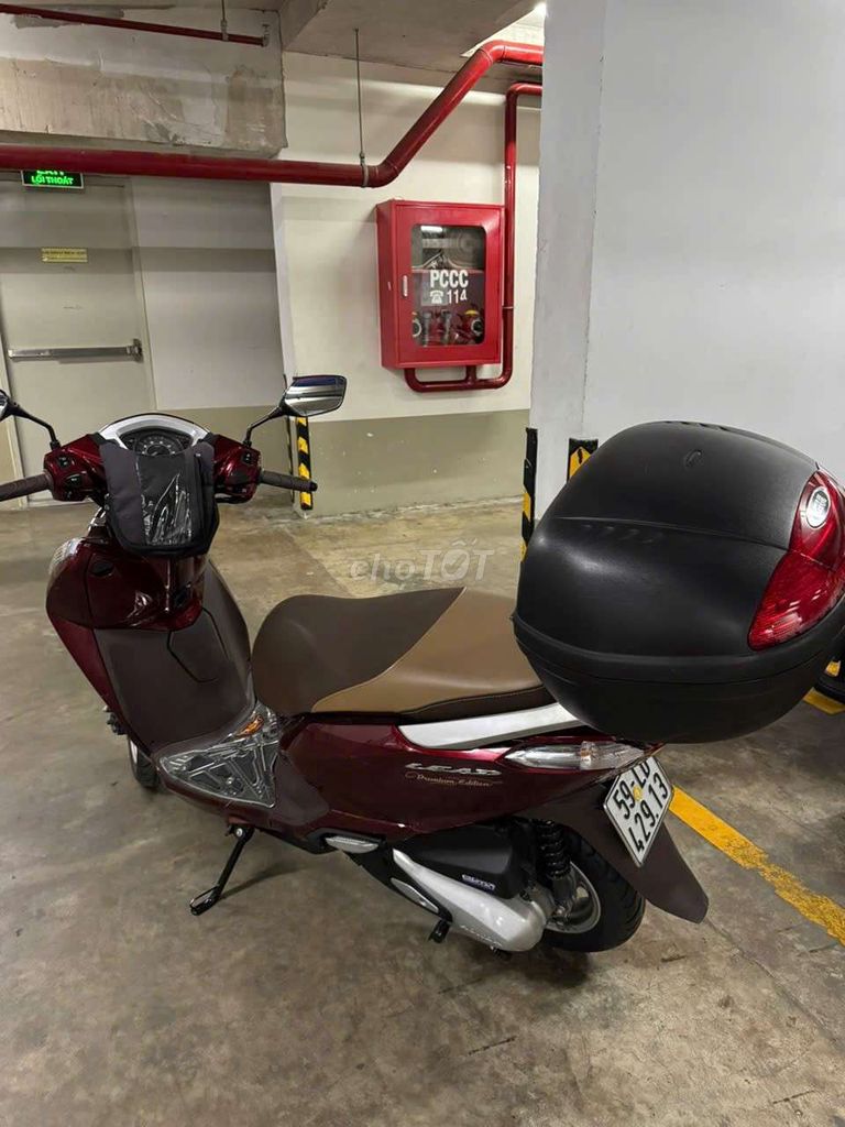 BÁN XE LEAD ĐỜI 2023 CHẠY ĐƯỢC 10K KM. Mua bán Xe máy tại Quận 1 Tp Hồ Chí Minh được đăng bởi Tony Nguyen hình 1