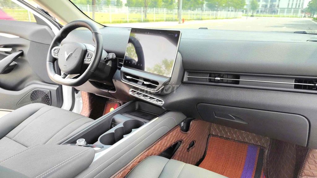 VinFast VF7 2025 eco - 6000 km. Mua bán Ô tô tại Quận Thanh Xuân Hà Nội được đăng bởi Cường trần hình 16