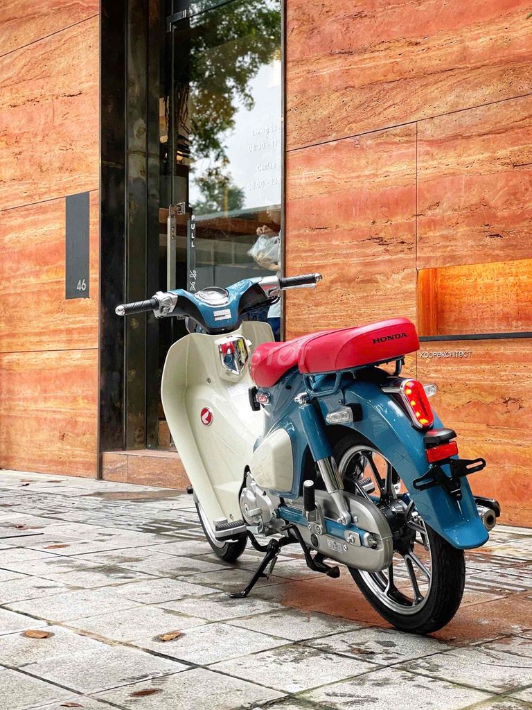 Honda Super Cub C125. Mua bán Xe máy tại Quận Cầu Giấy Hà Nội được đăng bởi Tuấn Việt Motor hình 3