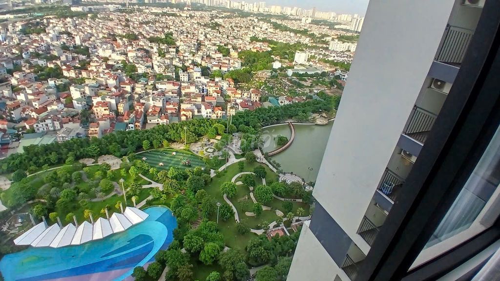 Căn view hồ 62m2 tòa i1 Imperia Smart City full đồ cần bán gấp 4,45 tỷ