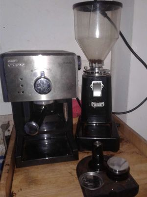 Combo máy pha cà phê Philips và máy xay 020