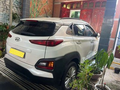 Hyundai Kona 2018 2.0 Tiêu chuẩn Trắng