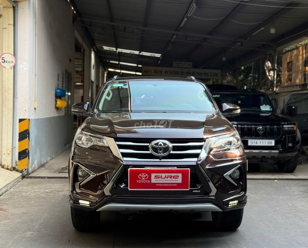 Toyota Fortuner 2.7V 4x2 2019 бензин задний привод отличное состояние