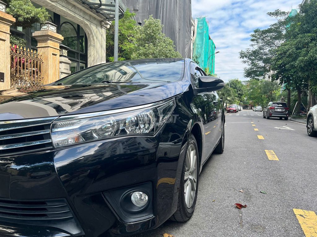 Toyota Corolla Altis 1.8G 2015 màu đen. Mua bán Ô tô tại Quận Long Biên Hà Nội được đăng bởi PHÚC LÂM  AUTO hình 6