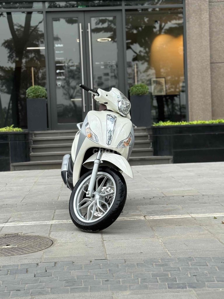 Piaggio Medley S 125 ABS 2018 Xuất Sắc cực 29BA. Mua bán Xe máy tại Quận Ba Đình Hà Nội được đăng bởi Xe Máy Nam Thi hình 2