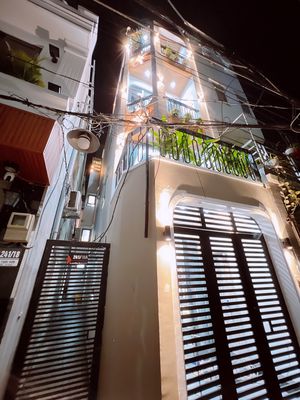 Nhà phố 43 m² · 5 PN · Đường Lê Quang Định